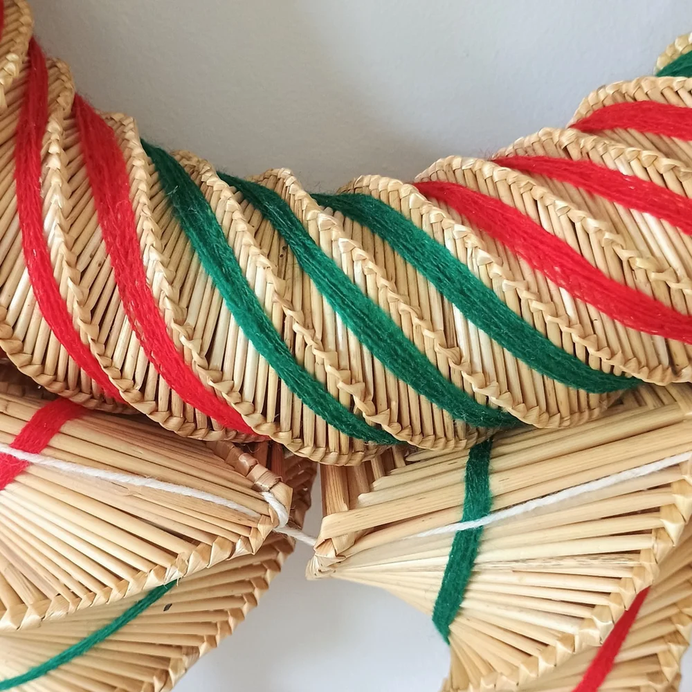 Vintage Holiday Scandinavian Swedish Woven Straw Star Christmas Wreath 21